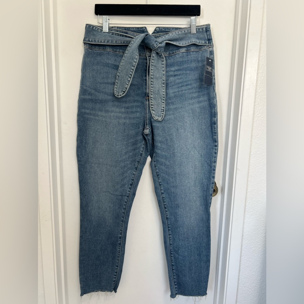 NWT Abercrombie & Fitch women jeans